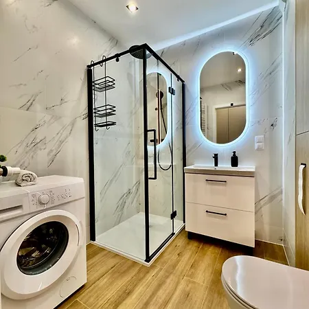 Silesia Prime Belg Przemyslowa Studio, Wi-fi, Garage Apartment Kattowitz